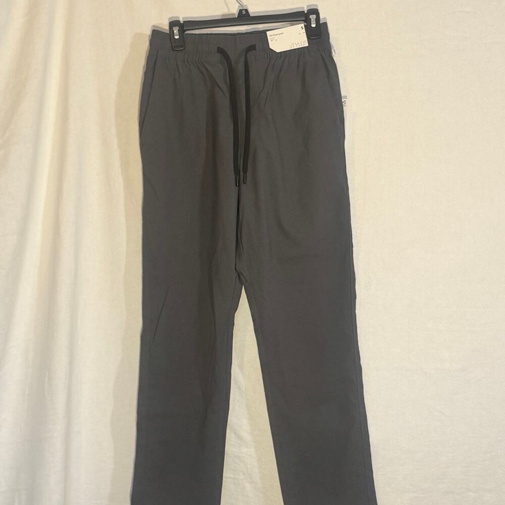 Stylus Charcoal Gray Quick-dri Stretch Comfort Flat Front Pant